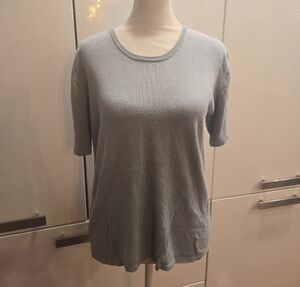 VTG 00% Silk Short Sleeve Crewneck Blue Gray Sweater Womens Size Medium